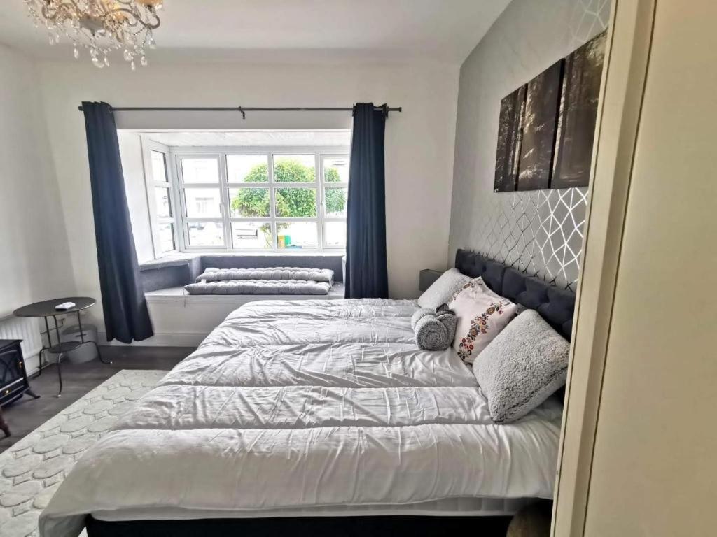 City Centre Room, Wifi, Share Facility Swansea Extérieur photo
