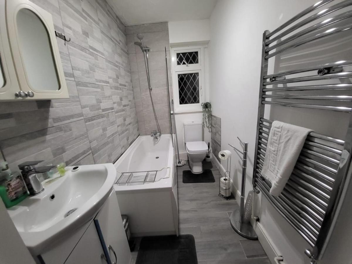 City Centre Room, Wifi, Share Facility Swansea Extérieur photo